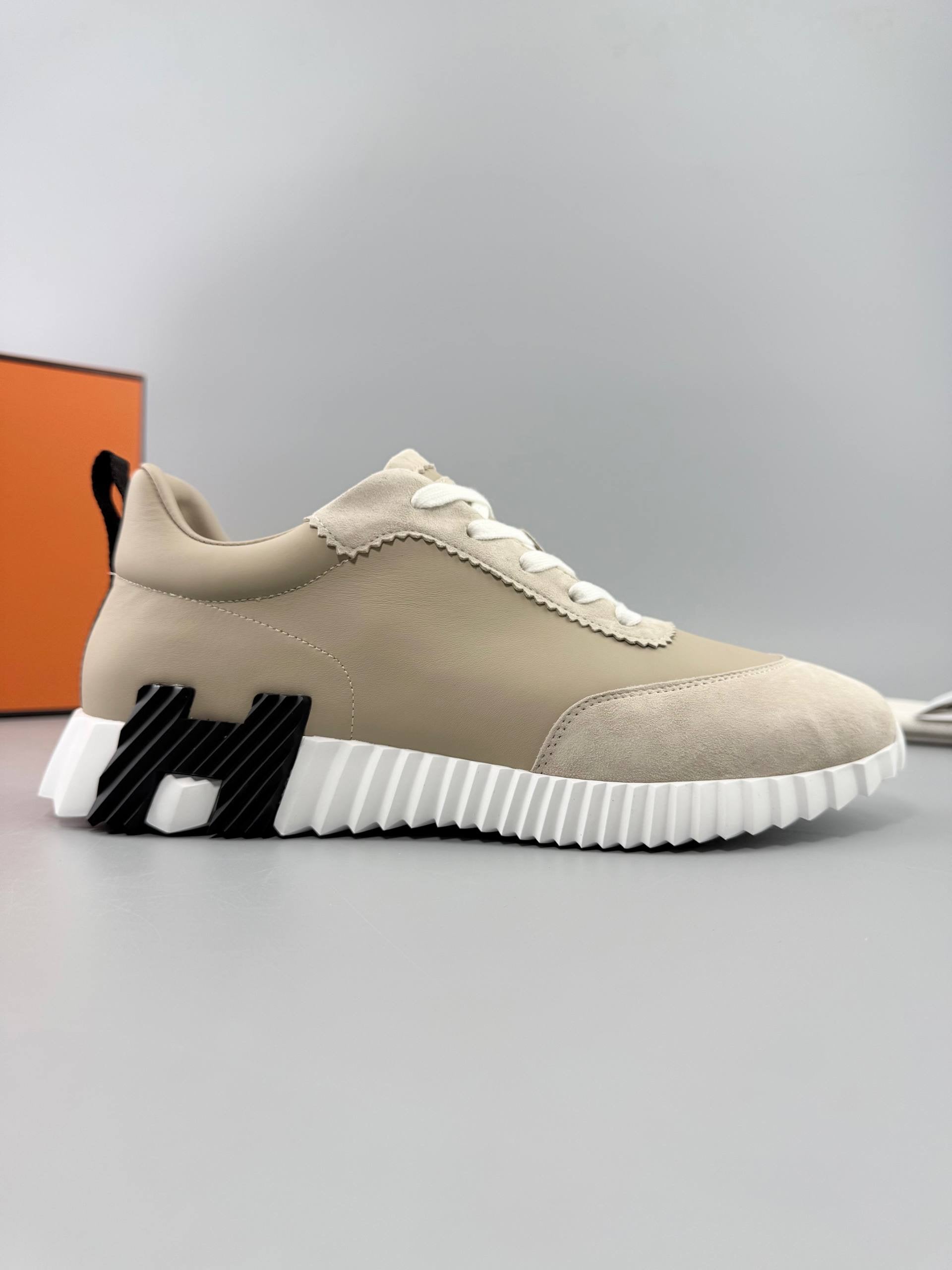 Hermes Bouncing Leather Sneakers