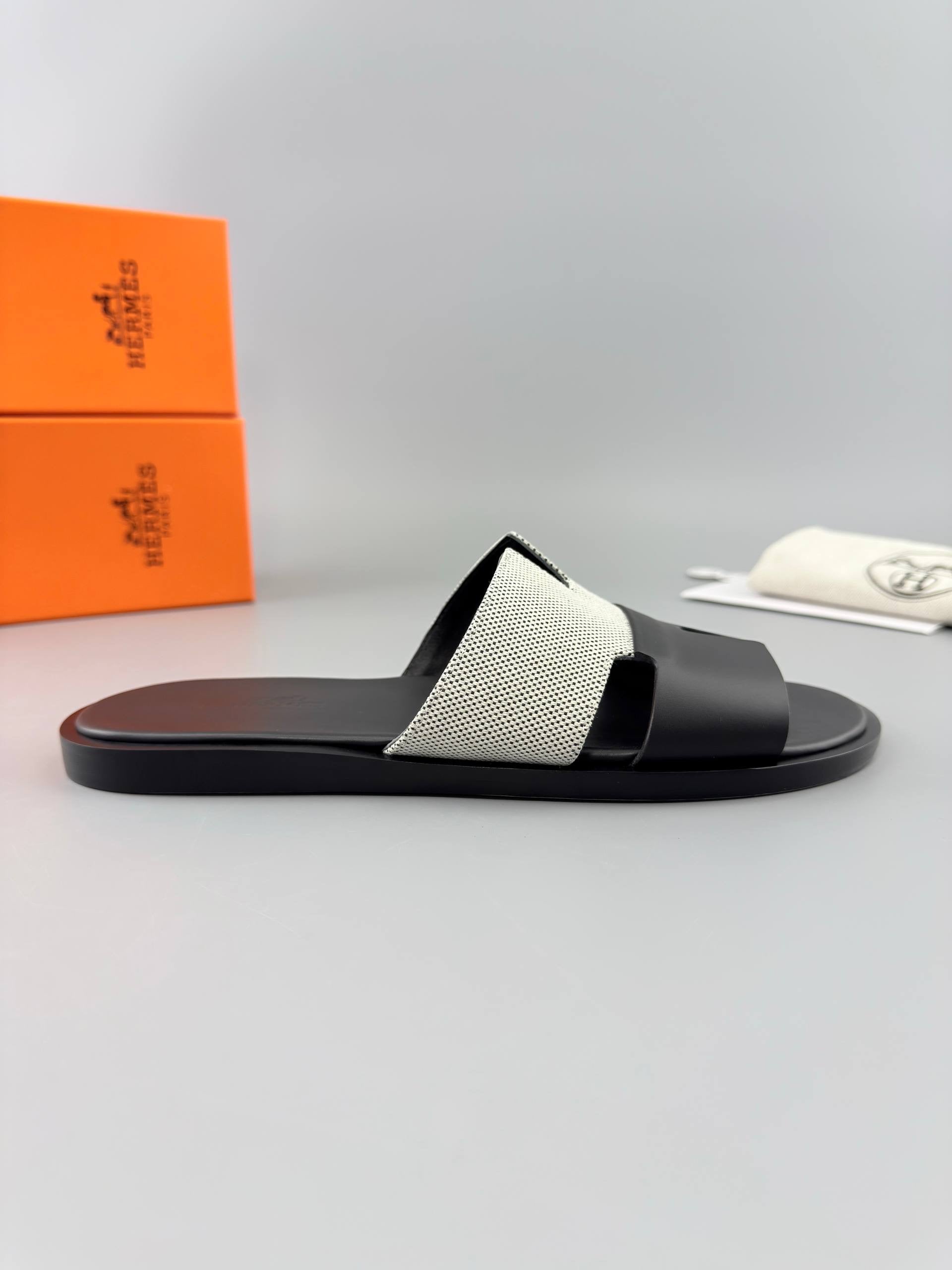 Hermes Izmir Sandal
