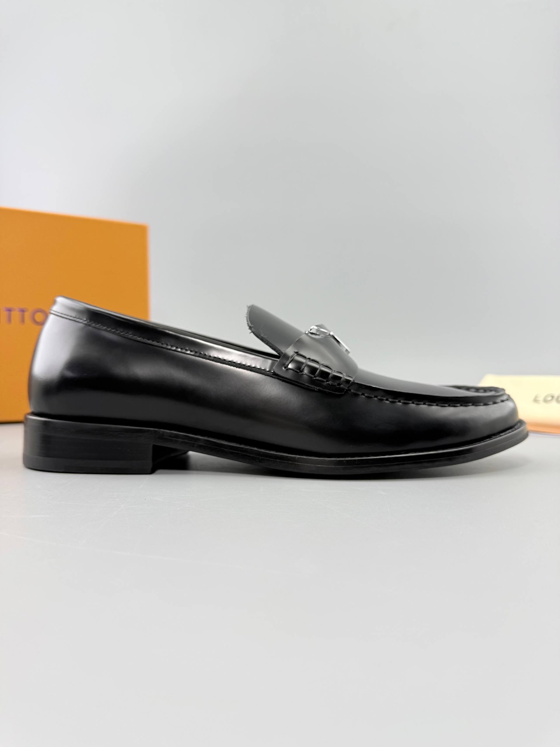 Louis Vuitton LV Oxford loafer