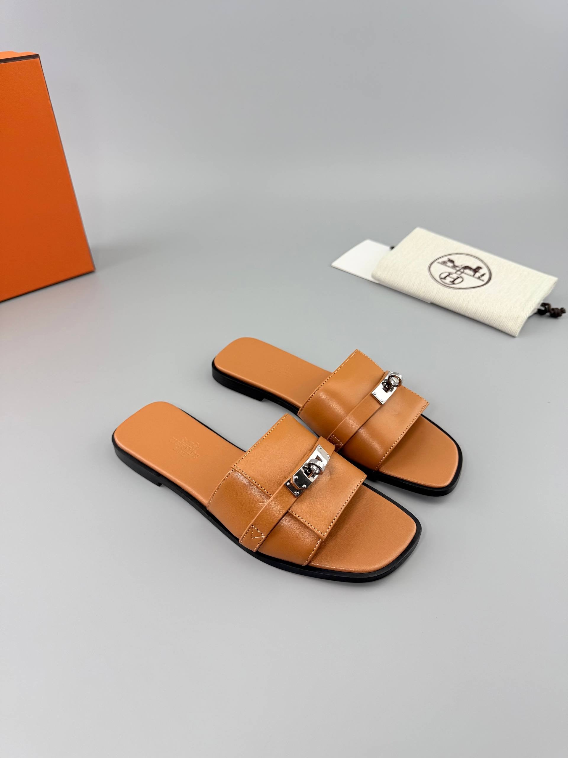 Hermes Giulia Sandal