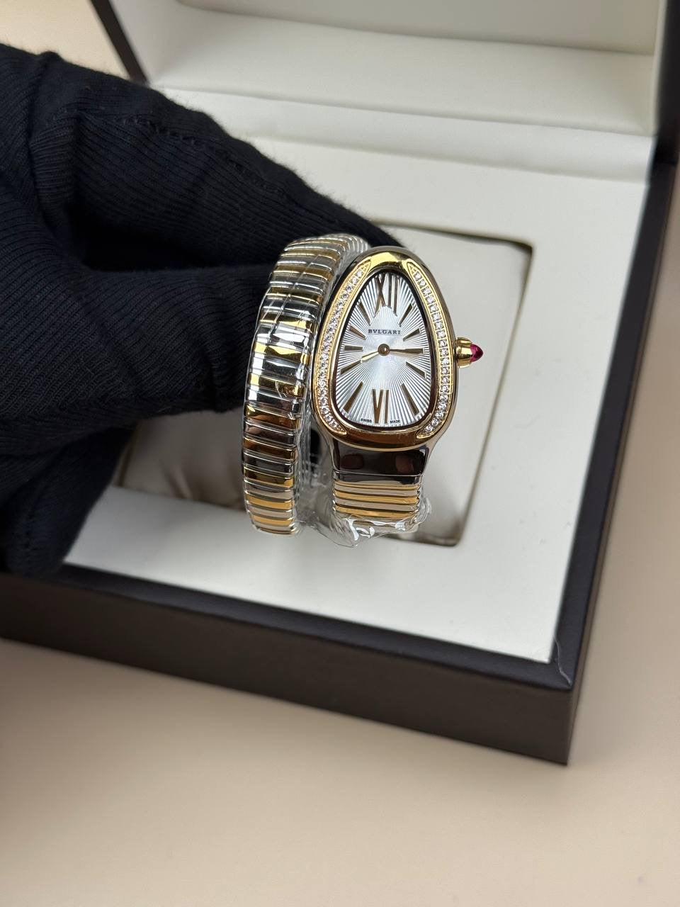 Bvlgari Serpenti Tek Sarmal Taşlı