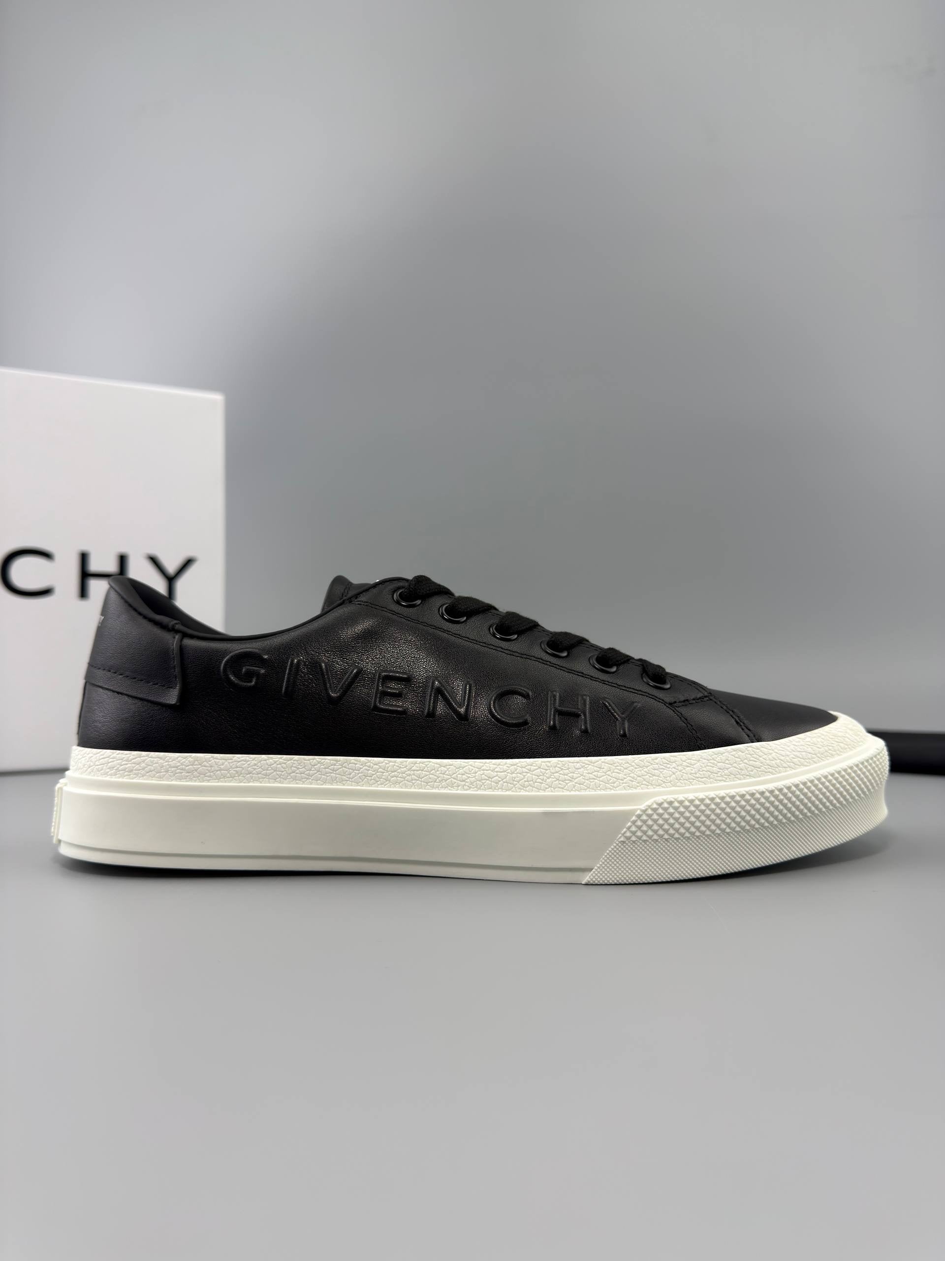 Givenchy City Sport Men Black Sneakers