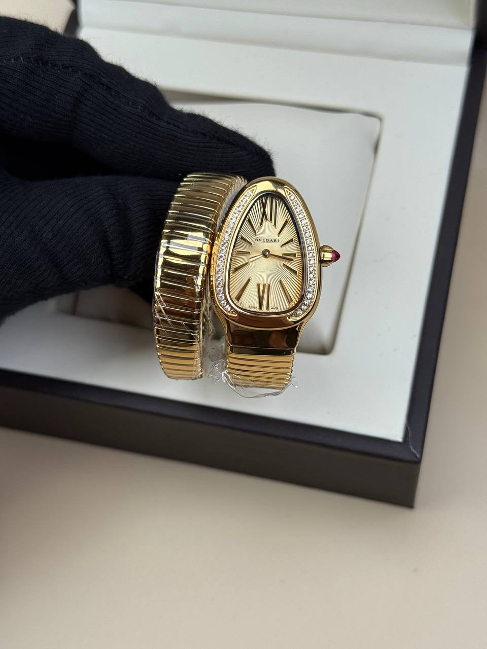 Bvlgari Serpenti Tek Sarmal Taşlı