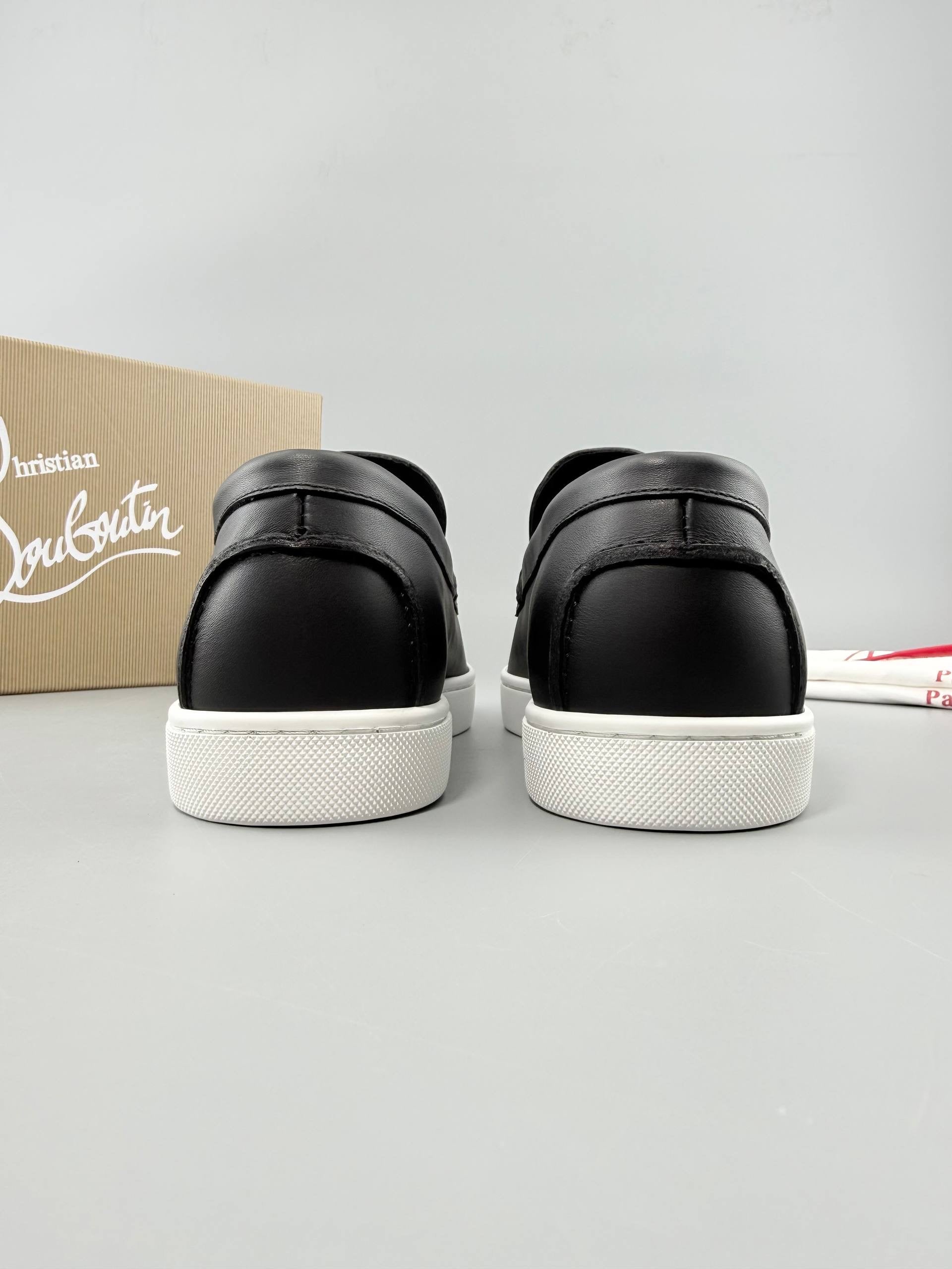 Christian Louboutin Chambeliboat round-toe loafers