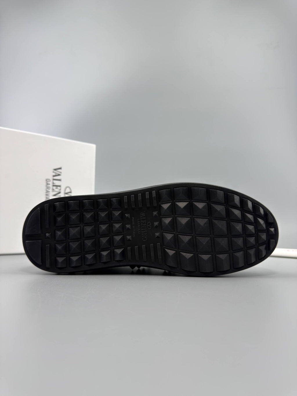 Valentino Garavani Rockstud Untitled Sneaker