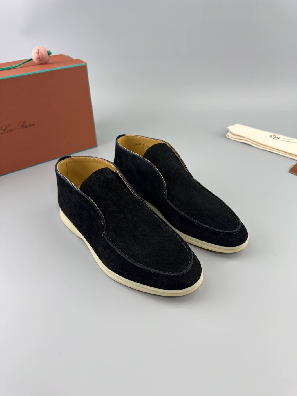 Loro Piana Open Walk
