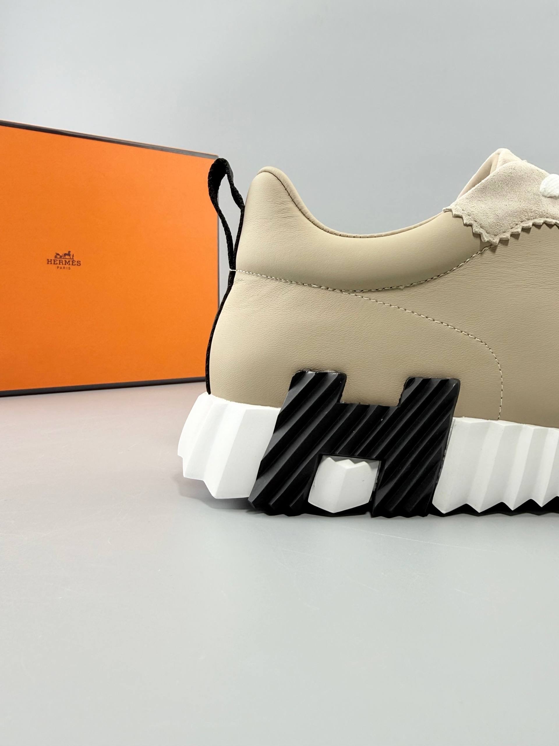 Hermes Bouncing Leather Sneakers