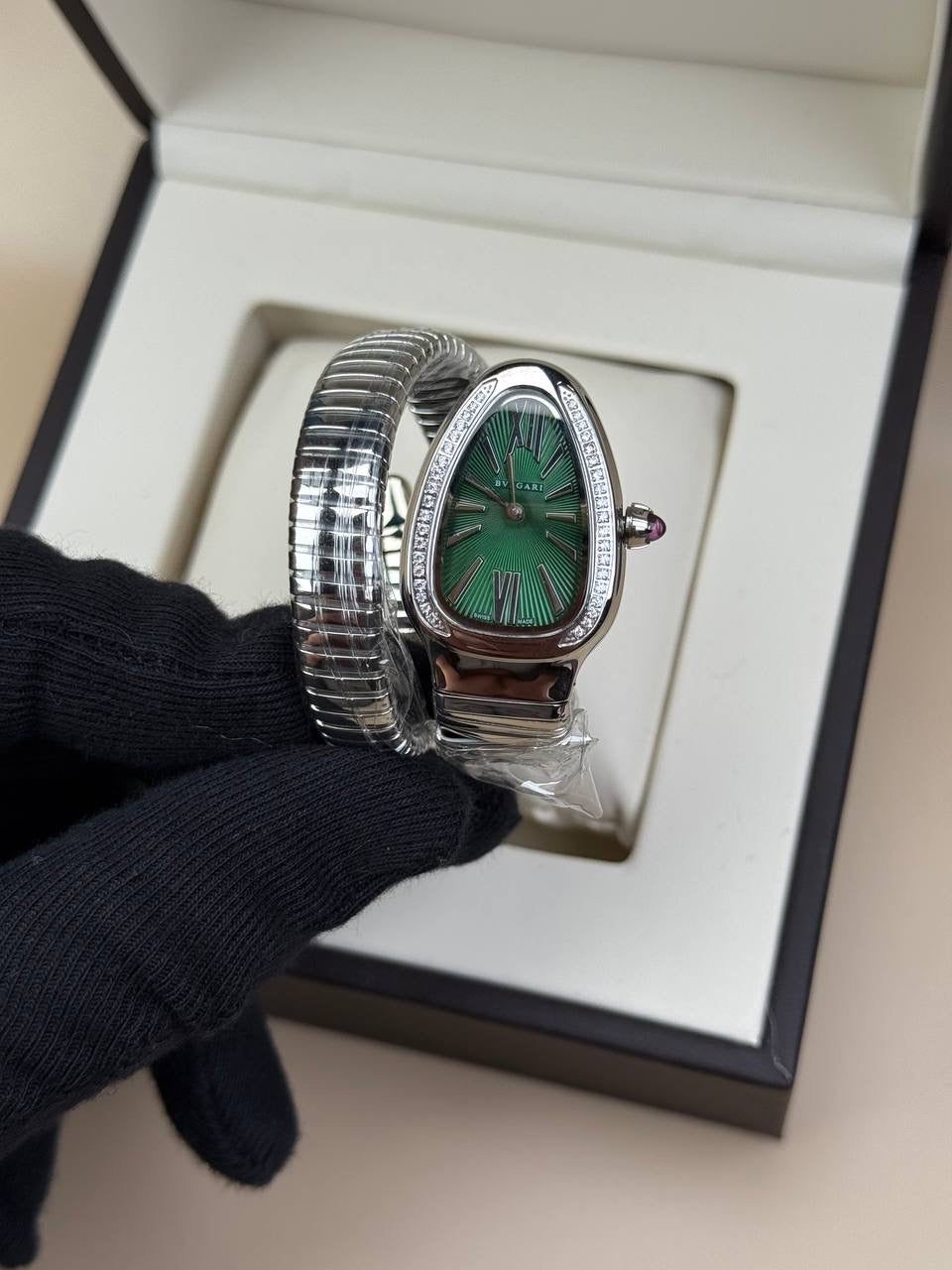 Bvlgari Serpenti Tek Sarmal Taşlı