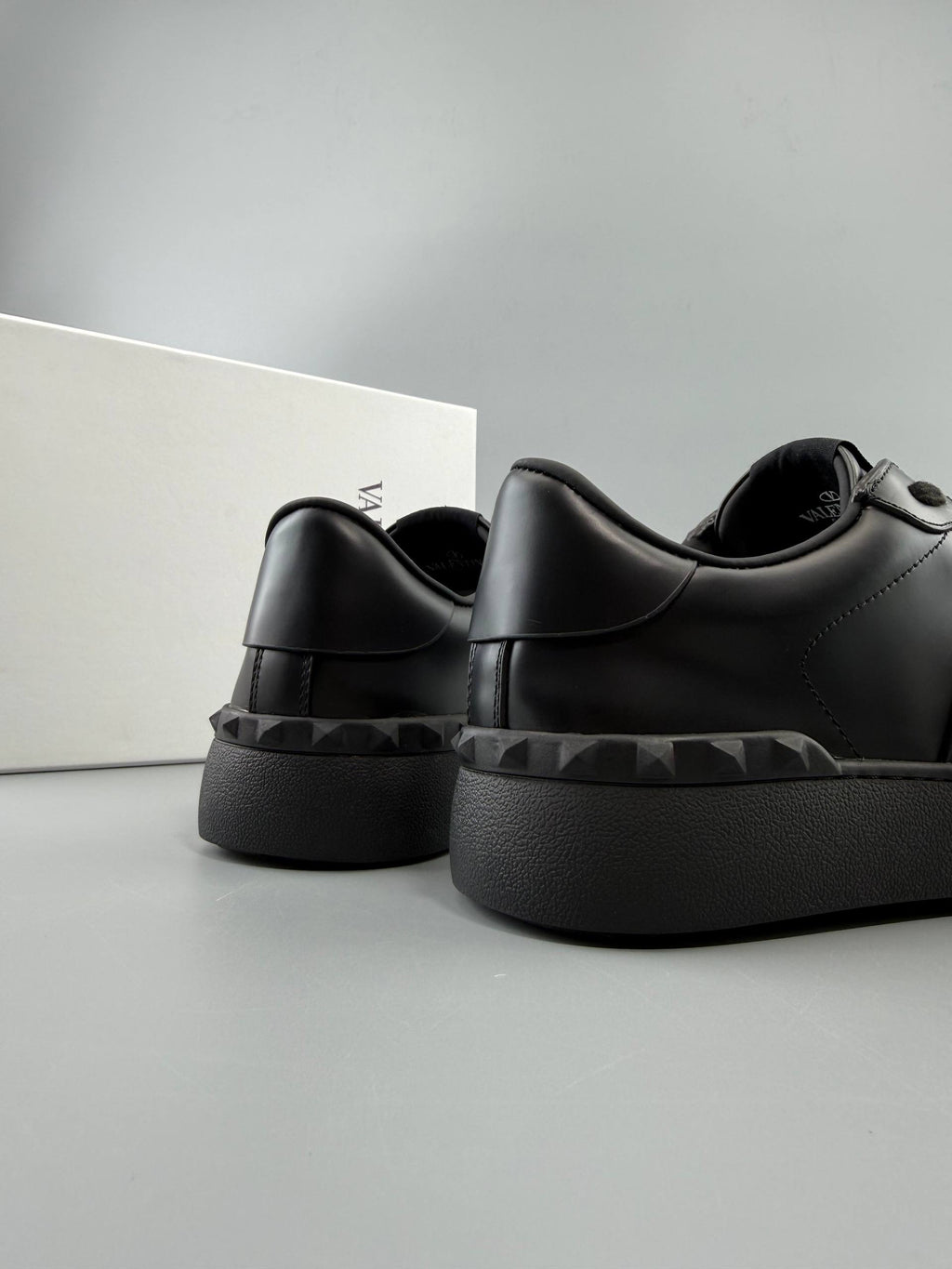 Valentino Garavani Rockstud Untitled Sneaker