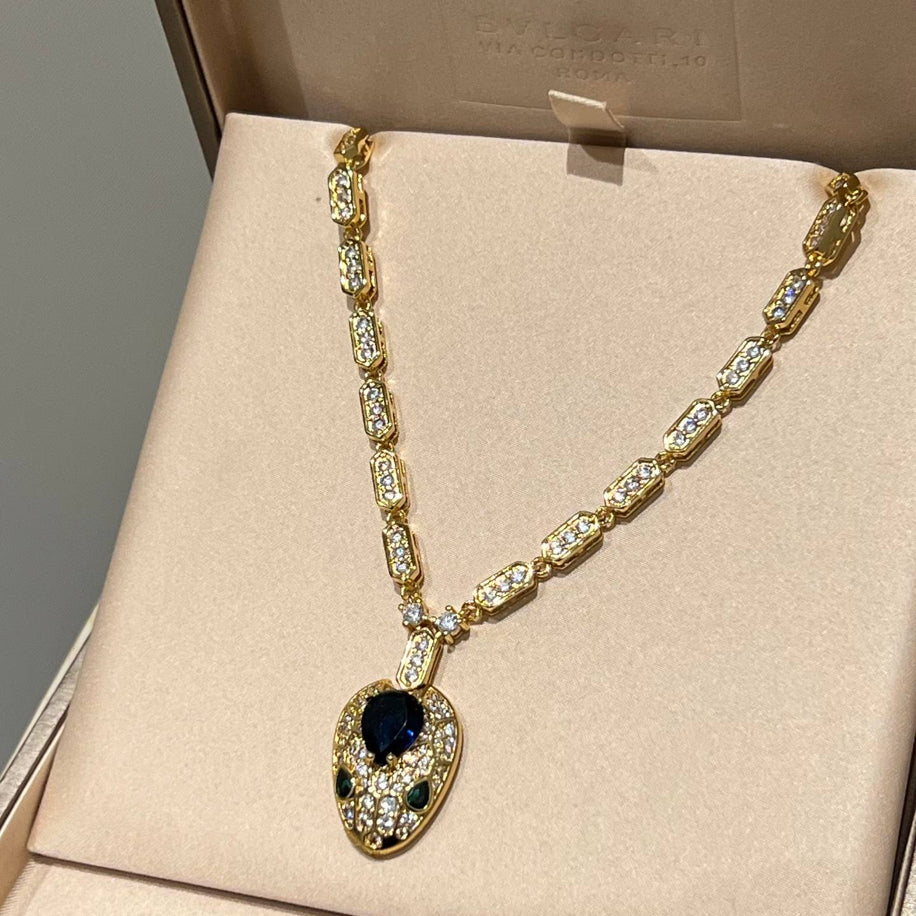Bvlgari Serpenti Taşlı Kolye