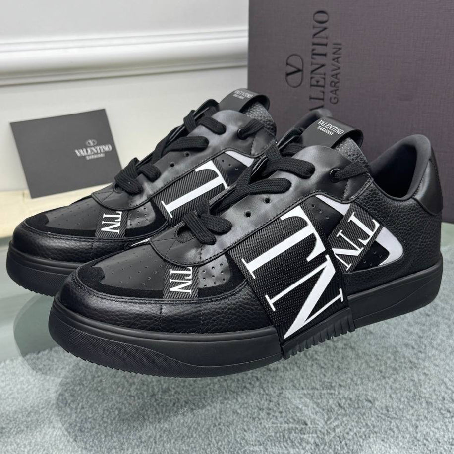 Valentino VL7N Leather Sneakers