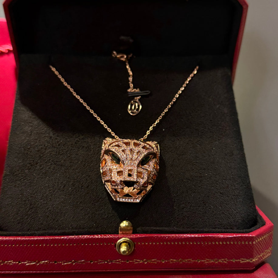 Cartier Panther Rose Taşlı Kolye