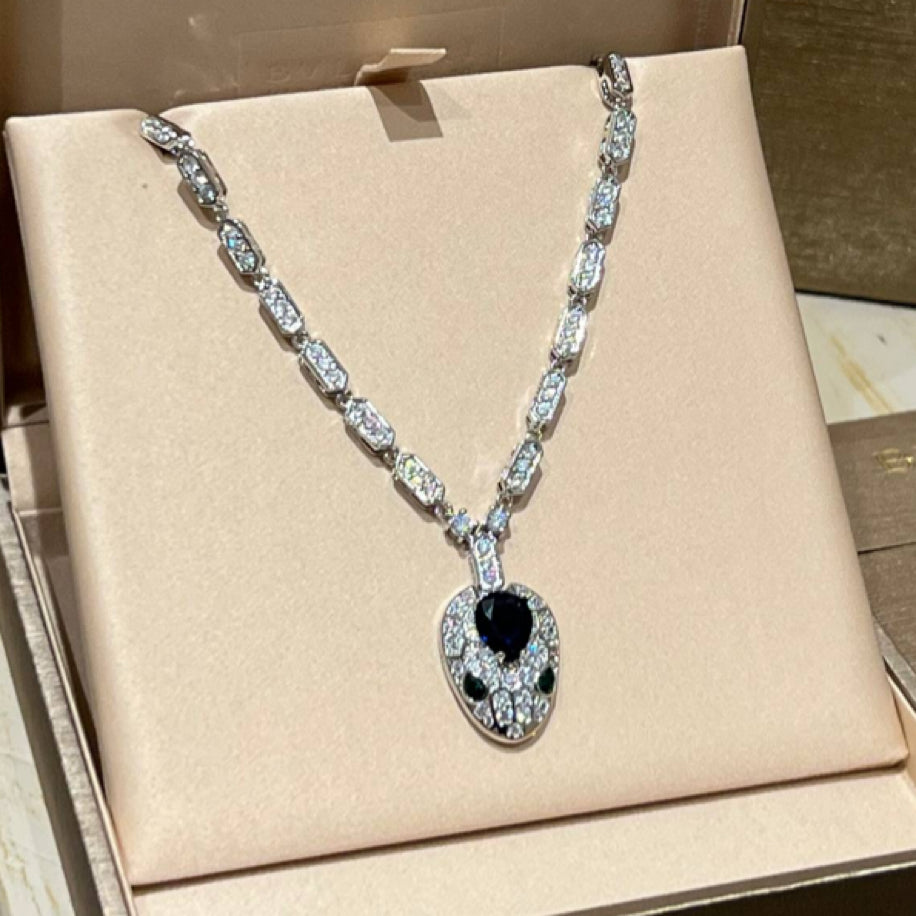 Bvlgari Serpenti Taşlı Kolye