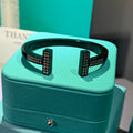 Tiffany T Bileklik Black Taşlı (Lımıted Edition)