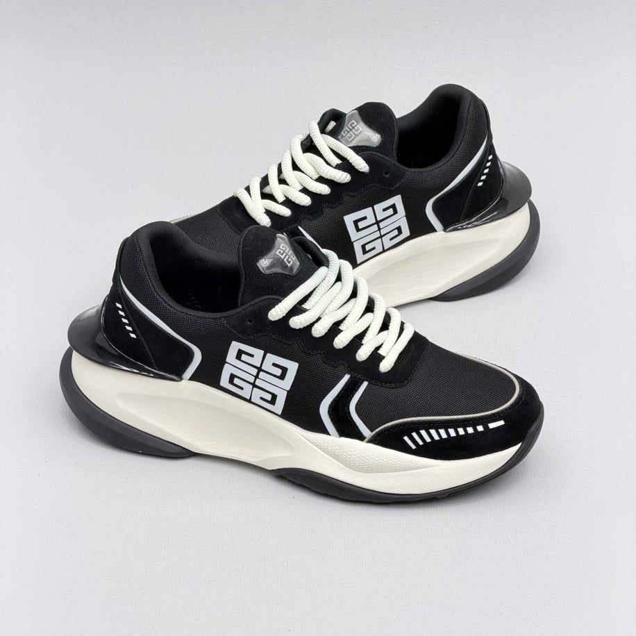 Givenchy G4 Sneakers