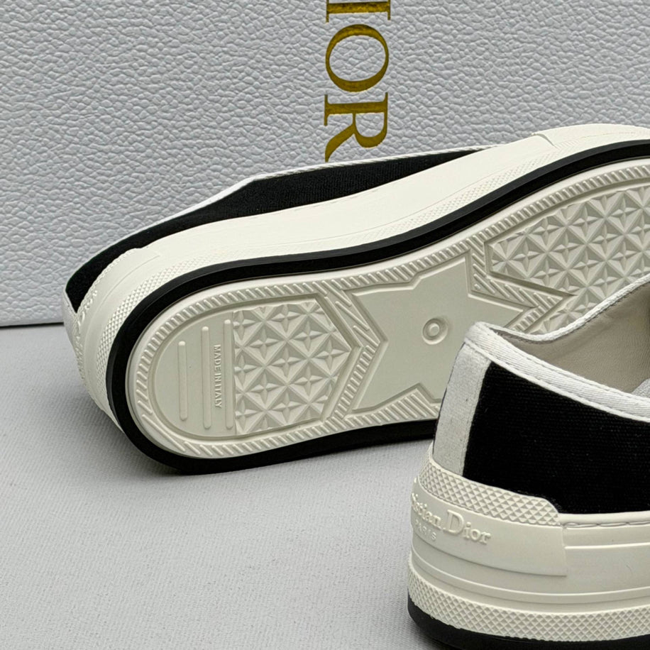Dior Women Walk