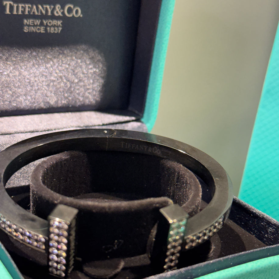Tiffany T Bileklik Black Taşlı (Lımıted Edition)