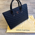 Louis Vuitton Porte Documents Voyage PM