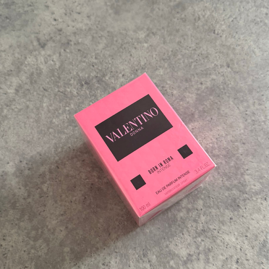 Valentino Donna Born in Roma Intense (EDP) - Kadın