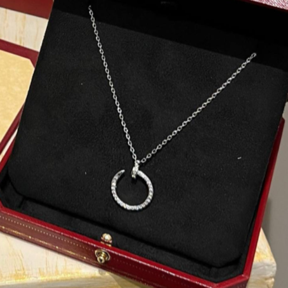 Cartier Çivi Kolye