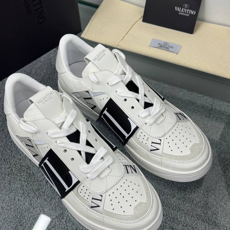 Valentino VL7N Leather Sneakers