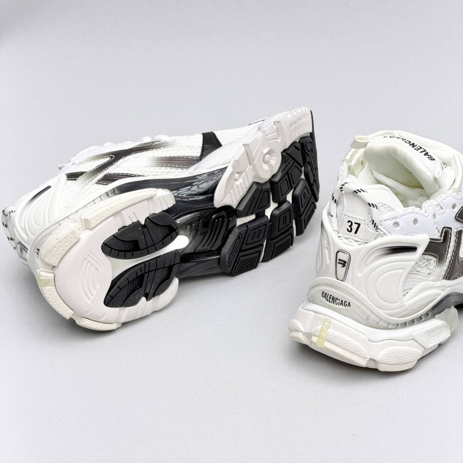 Balenciaga Runner Unisex Sneakers