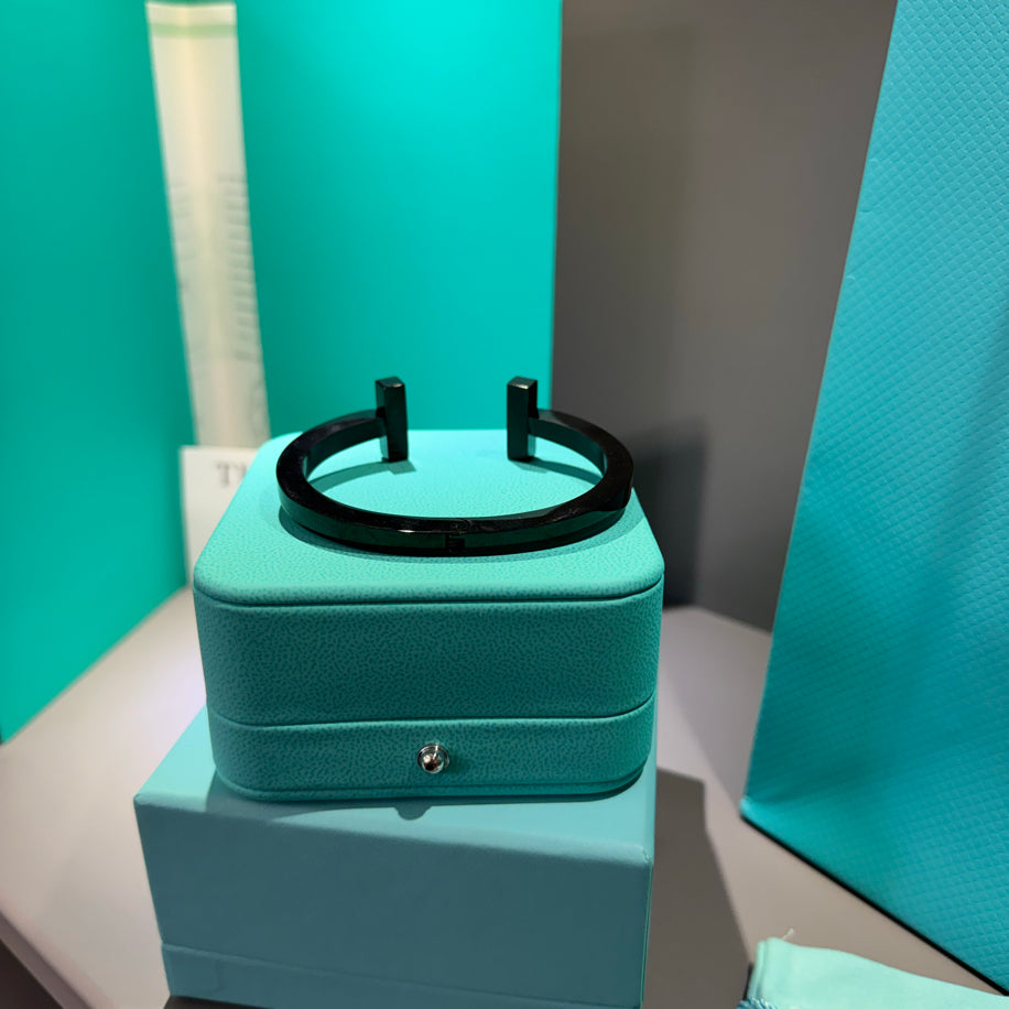 Tiffany T Bileklik Black (Lımıted Edition)