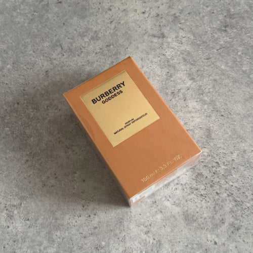 Burberry Goddess - Kadın