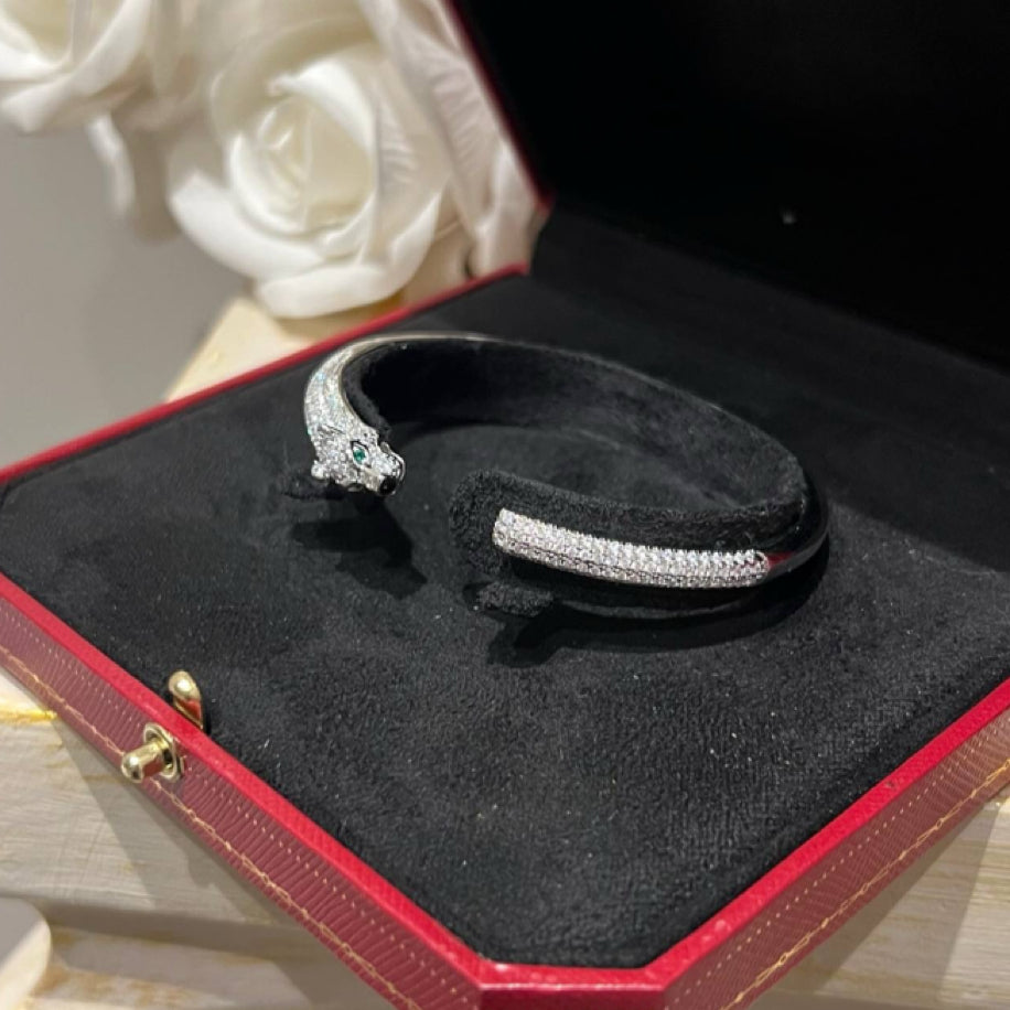 Cartier Panther’e Bileklik