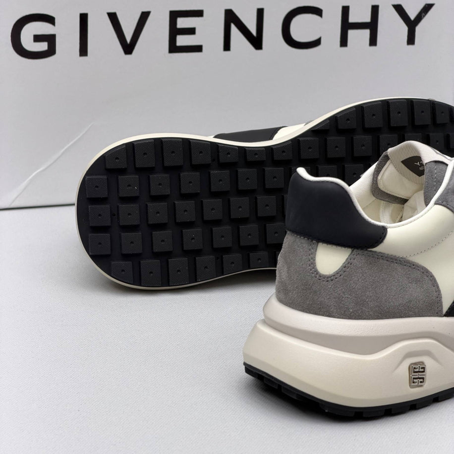 Givenchy GIV 1 Sneakers