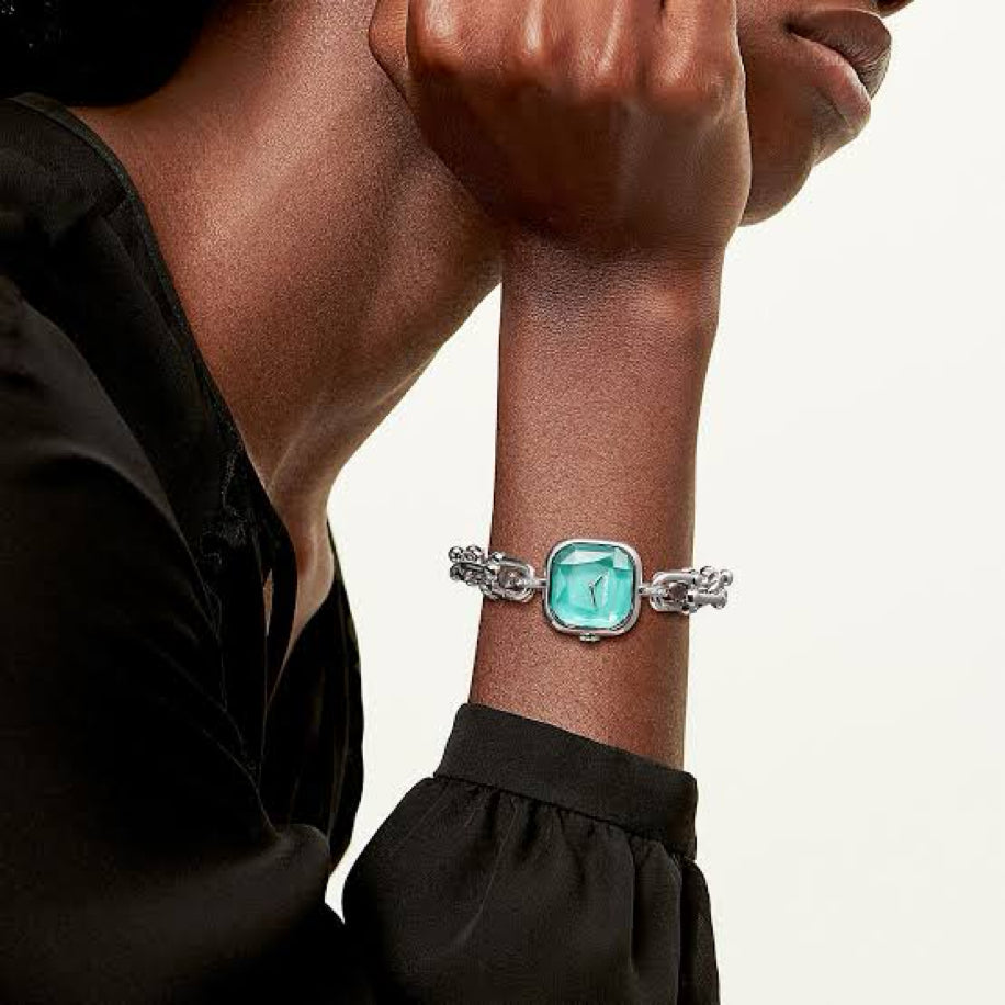 Tiffany Hardware (Silver)