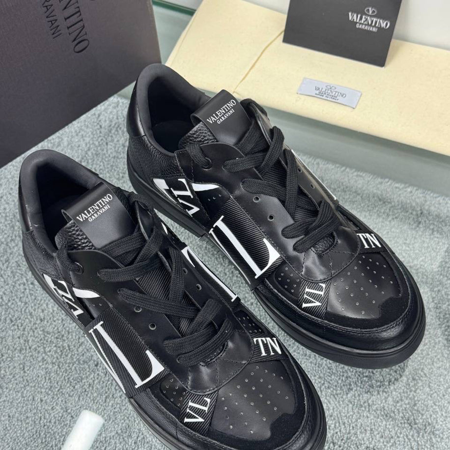 Valentino VL7N Leather Sneakers