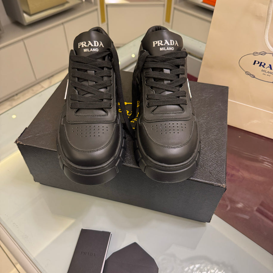Prada Premium sneakers ithal