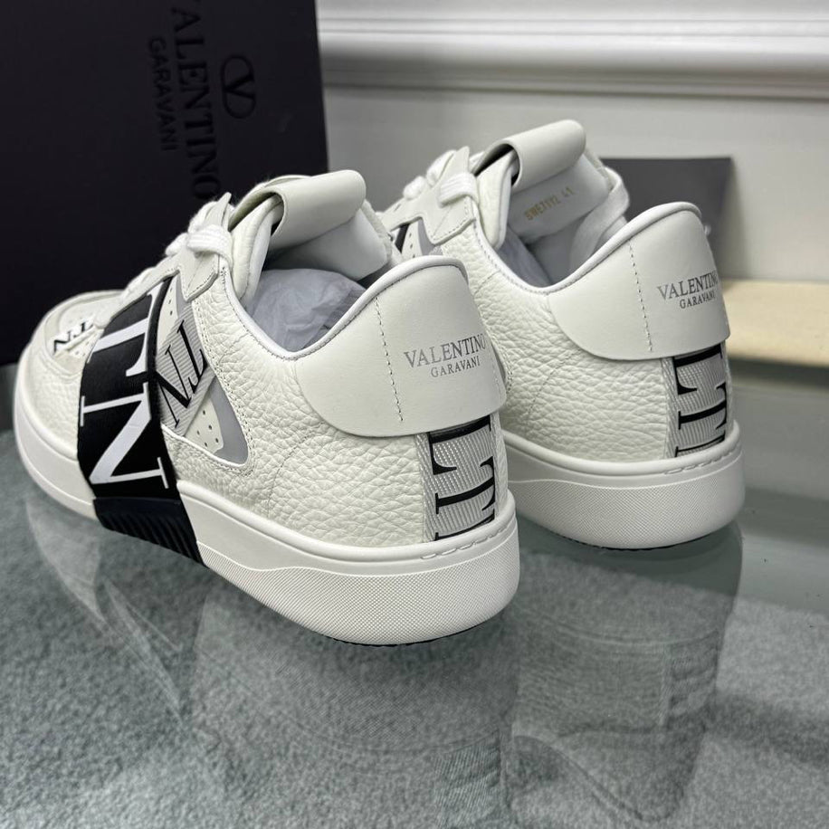 Valentino VL7N Leather Sneakers