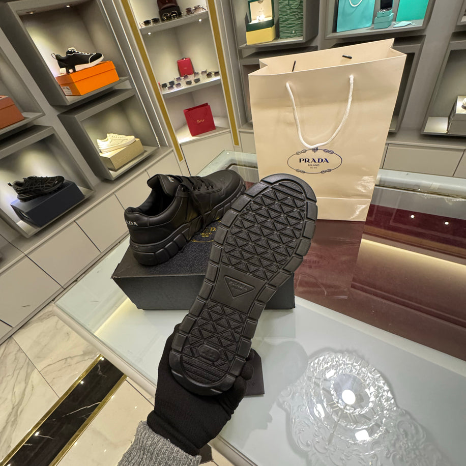 Prada Premium sneakers ithal