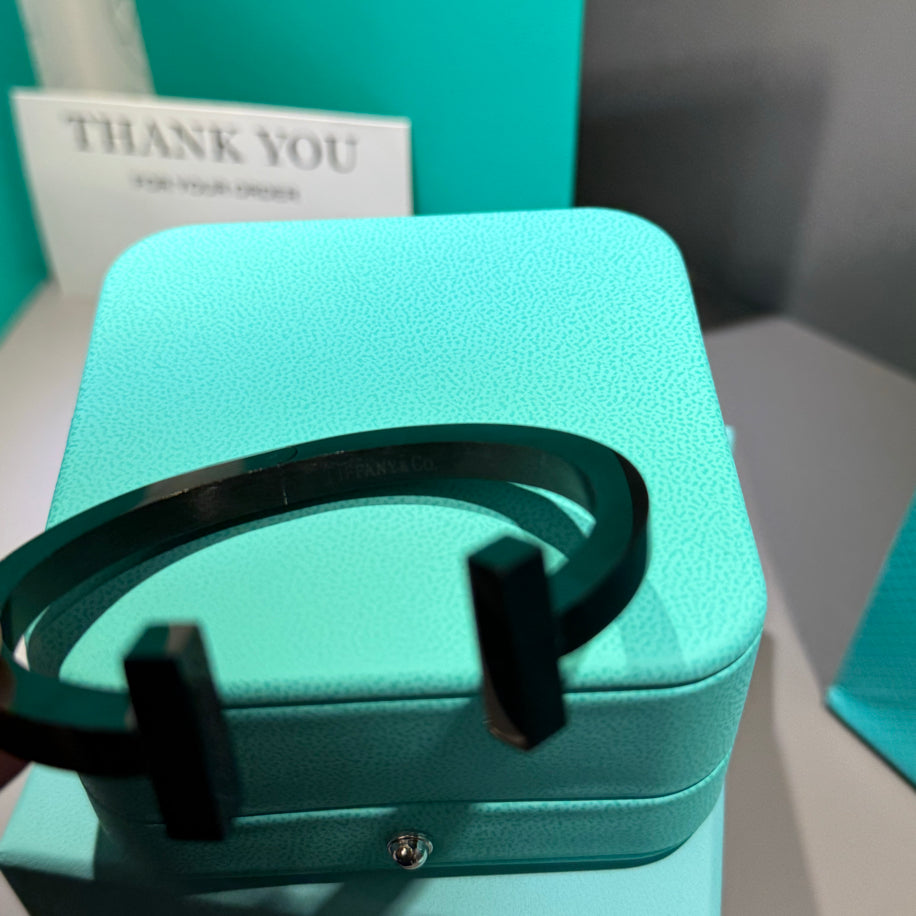 Tiffany T Bileklik Black (Lımıted Edition)