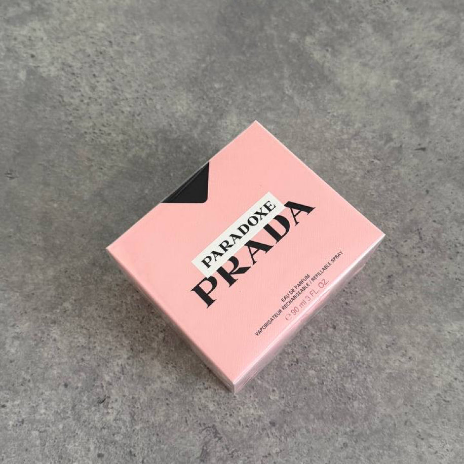 Paradoxe Prada -Kadın