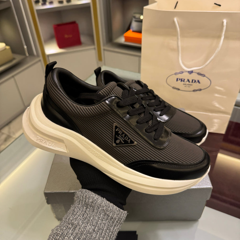 Prada Premium sneakers ithal