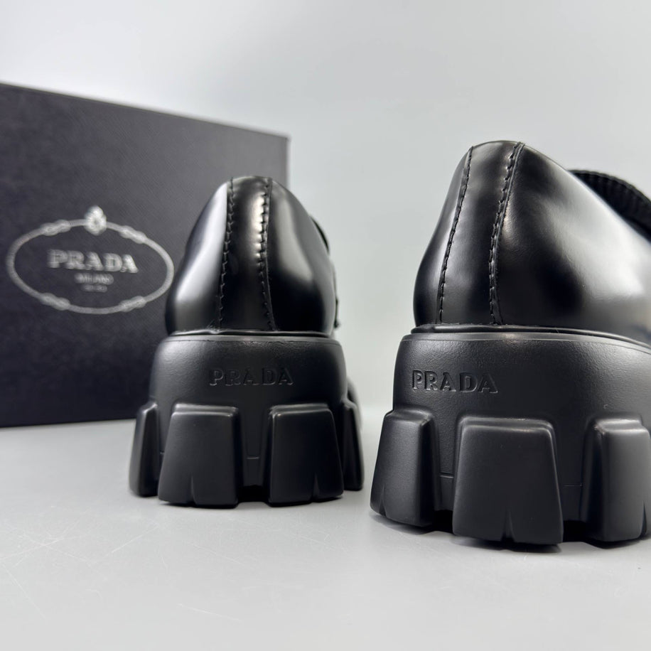 Prada Unisex Premium Loafer