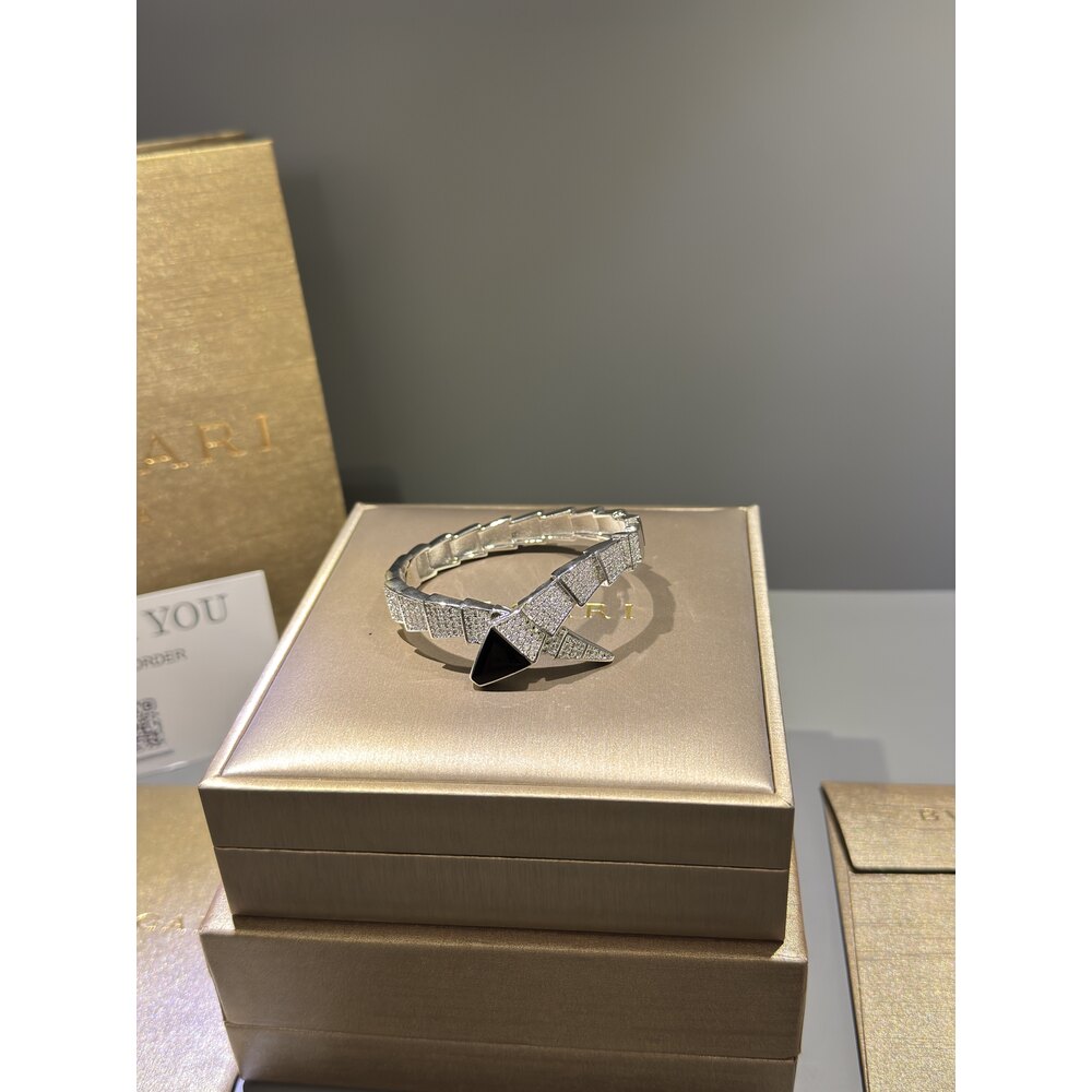 Bvlgari Unisex Bileklik ( Özel Seri )
