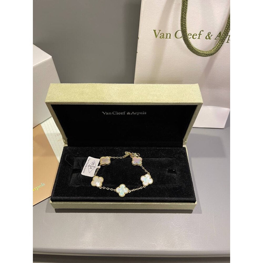 Van Cleef Unisex