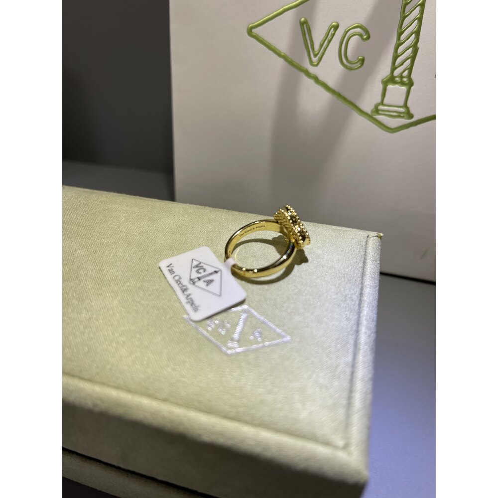 Van Cleef ( Black Gold )