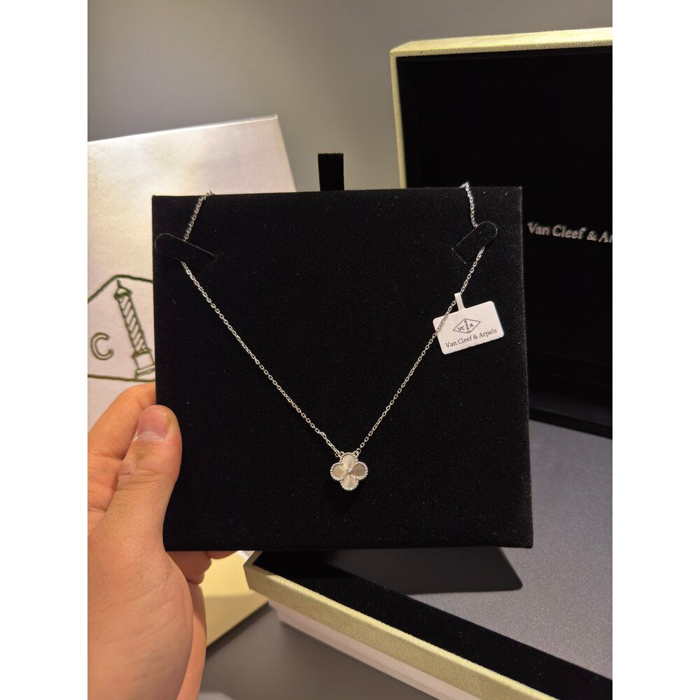 Van Cleef Kolye