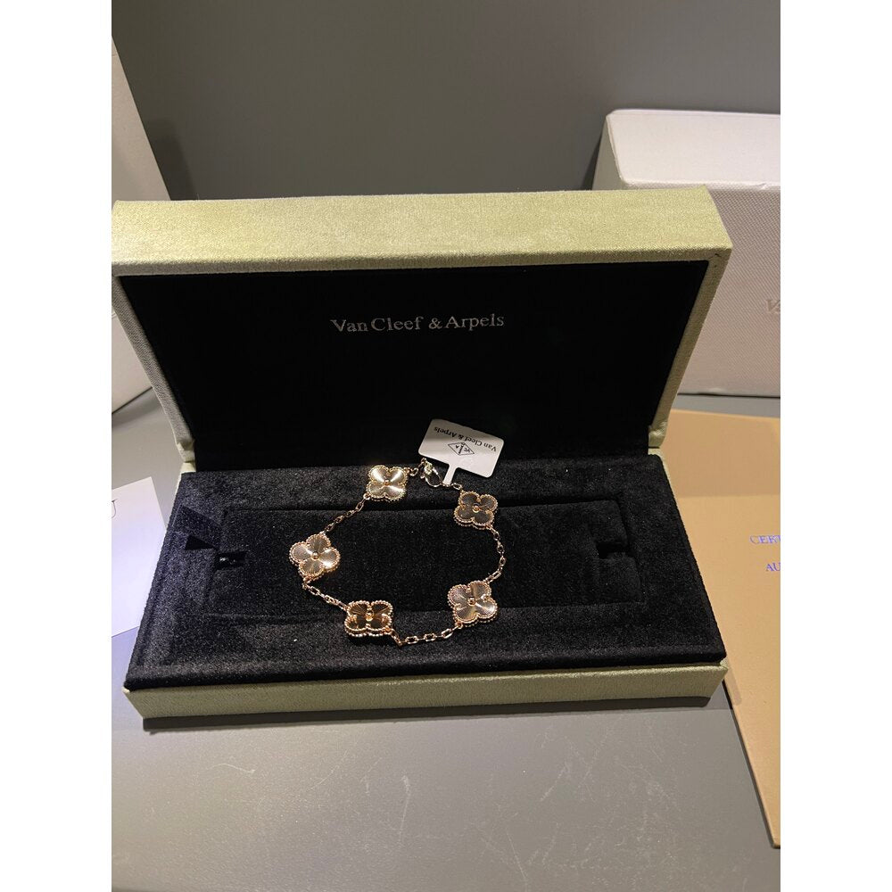 Van Cleef Unisex ( Rose )