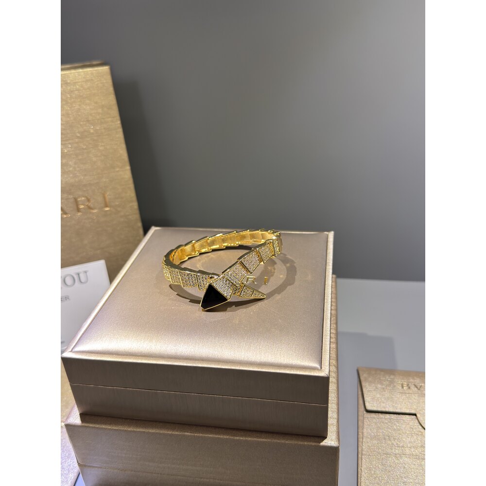 Bvlgari Unisex Bileklik ( Özel Seri )