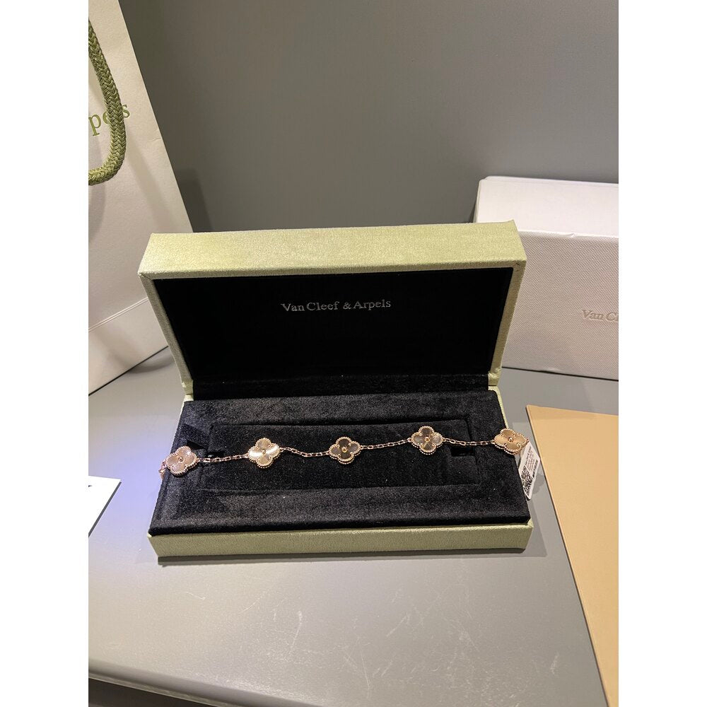 Van Cleef Unisex ( Rose )