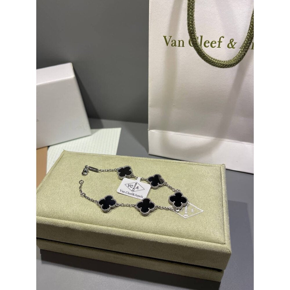 Van Cleef Unisex ( Silver Black )