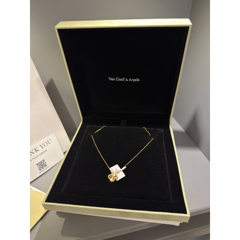 Van Cleef Kolye