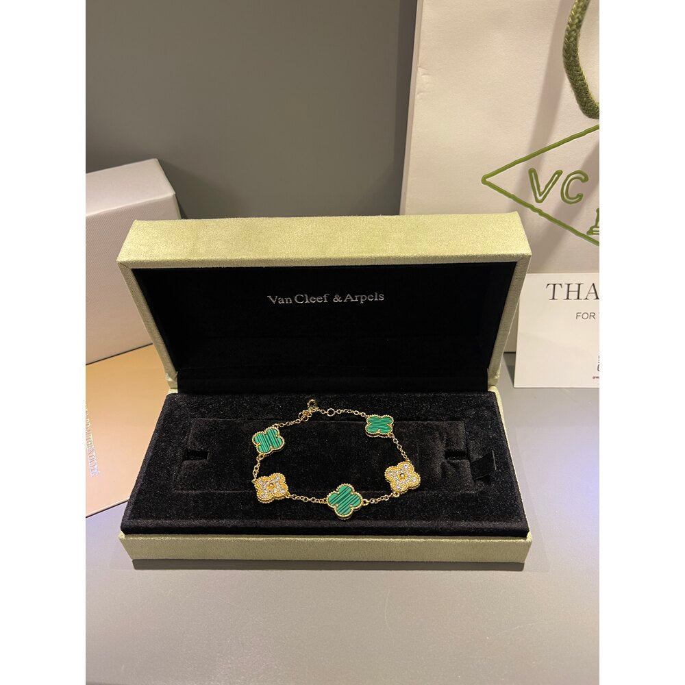 Van Cleef Unisex