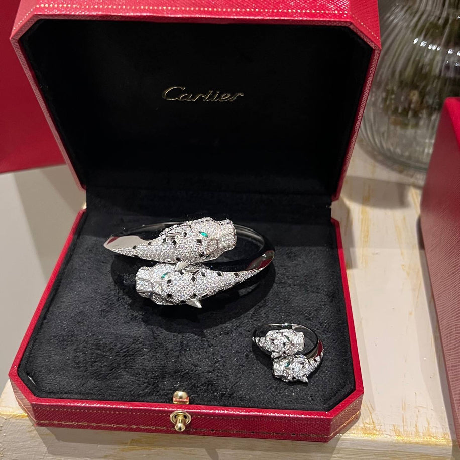 Cartier Panther’e Silver Taşlı Bileklik Yüzük Set